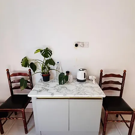 Sliema With Balcony Airconditioned And Comfortable Self Check In Vendégház *