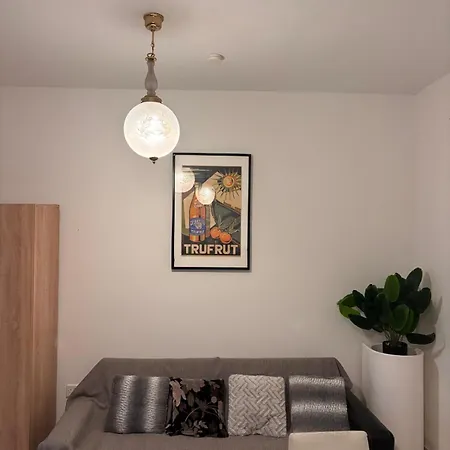 Sliema With Balcony Airconditioned And Comfortable Self Check In Pensjonat