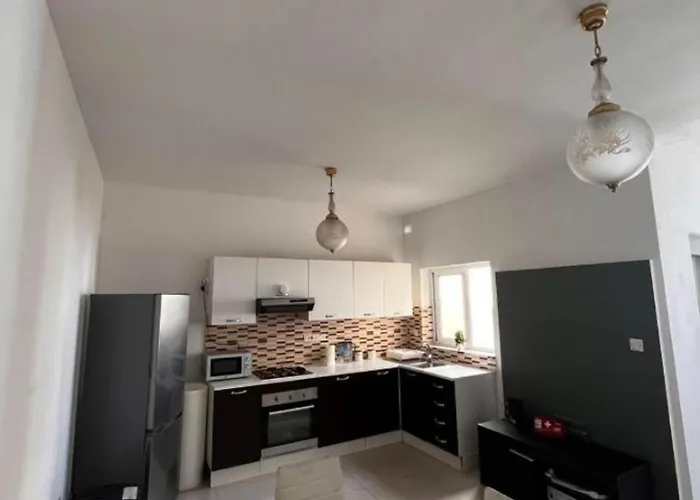 Vendégház Sliema With Balcony Airconditioned And Comfortable Self Check In Gżira