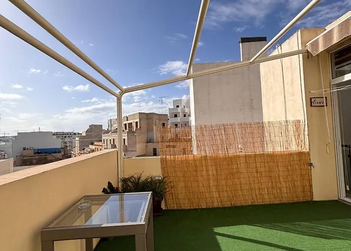 Sliema With Balcony Airconditioned And Comfortable Self Check In Gżira