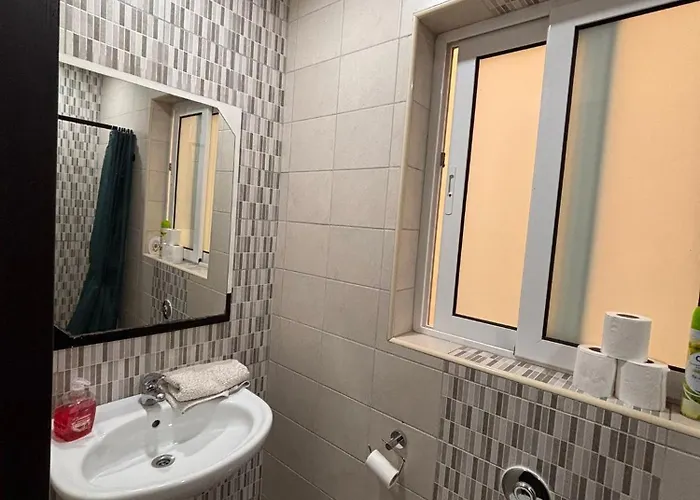 Sliema With Balcony Airconditioned And Comfortable Self Check In