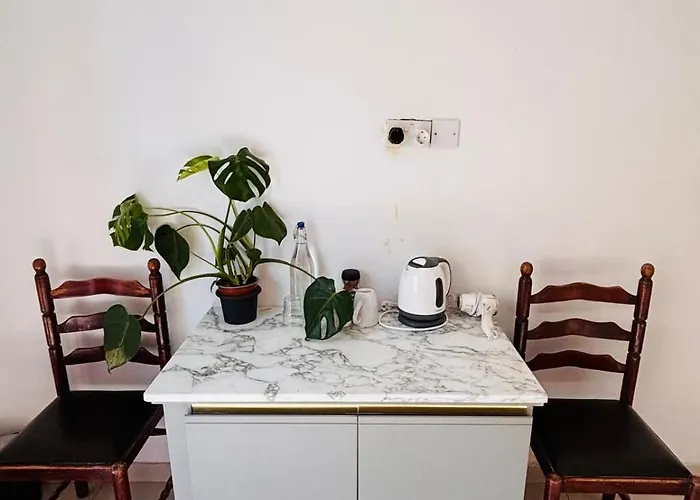 Sliema With Balcony Airconditioned And Comfortable Self Check In Pensjonat *